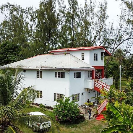 Tranquil Guest House Buccoo Bagian luar foto