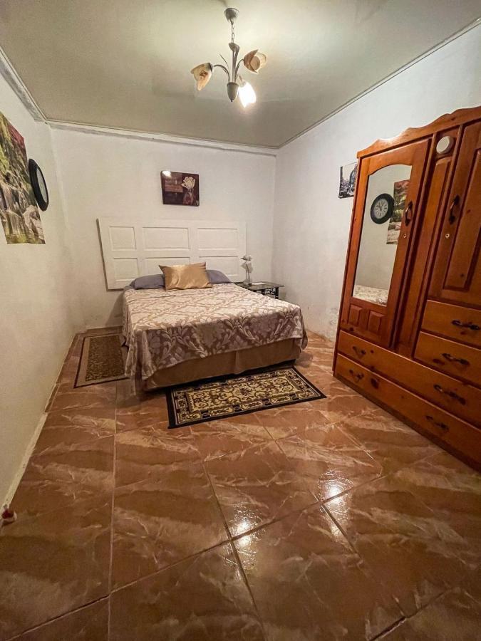 Tranquil Guest House Buccoo Bagian luar foto